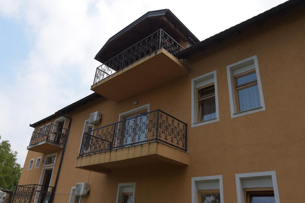 Apartments Villa Kobilj Баня Лука Екстериор снимка